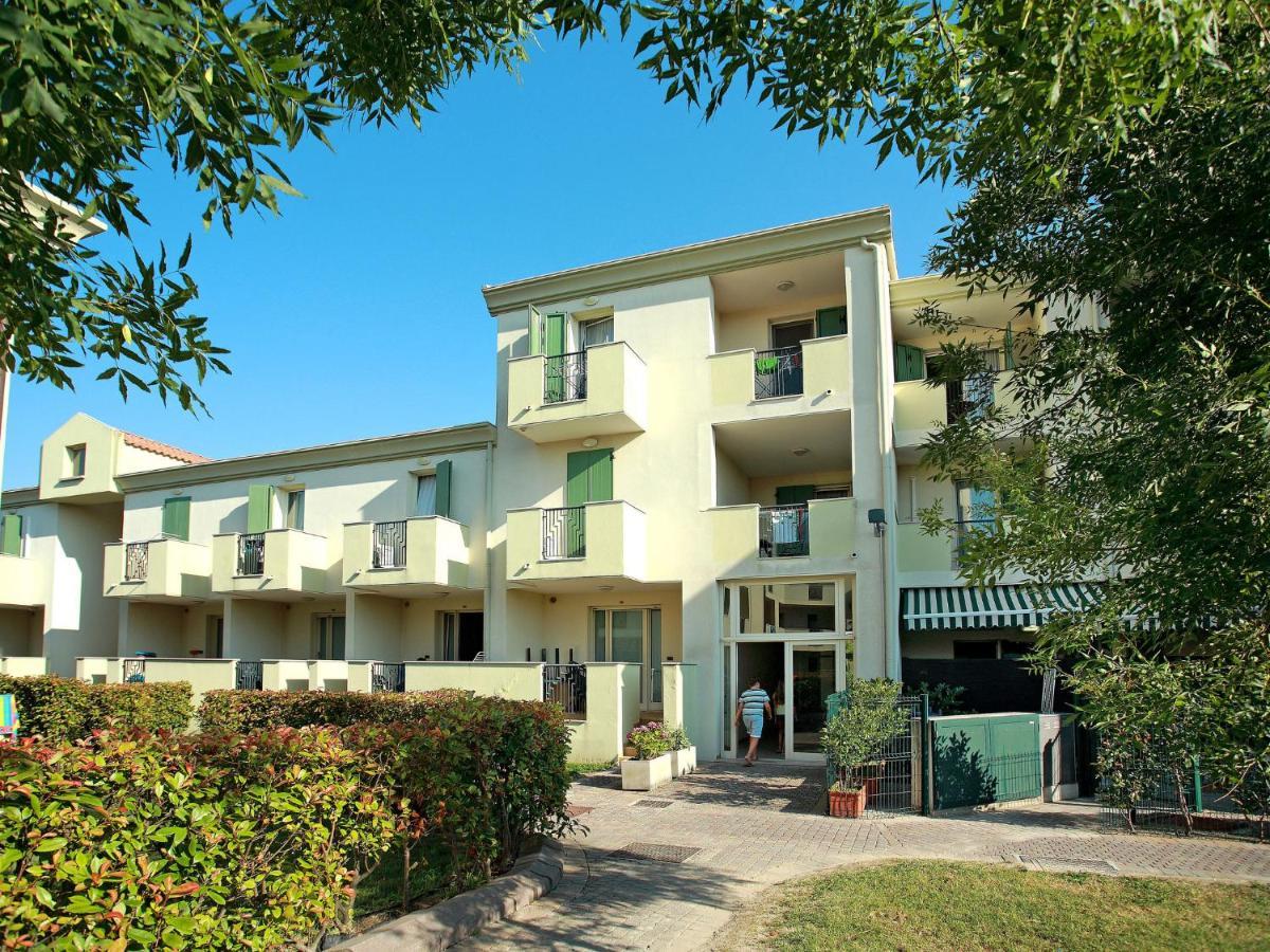 Apartment Robinia-Pinetine-4 By Interhome Дуна Верде Екстериор снимка