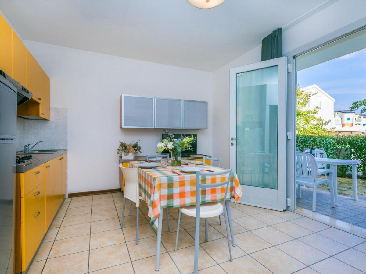 Apartment Robinia-Pinetine-4 By Interhome Дуна Верде Екстериор снимка