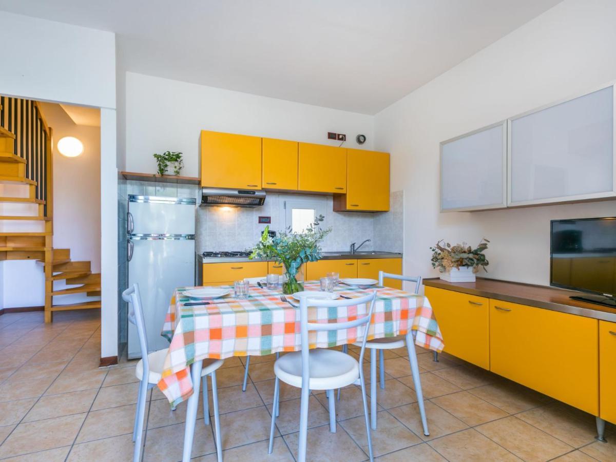 Apartment Robinia-Pinetine-4 By Interhome Дуна Верде Екстериор снимка